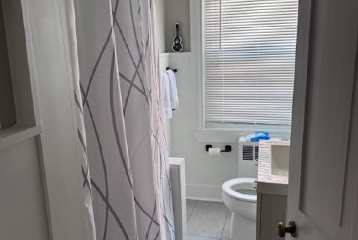 200 W Market, West Chester, Pennsylvania 19382, 1 Bedroom Bedrooms, 0 ,1 BathroomBathrooms,Apartment,For Rent,W Market,0,1144