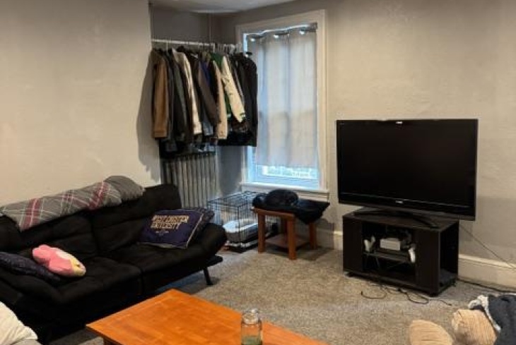 206 S Walnut, West Chester, Pennsylvania 19382, 4 Bedrooms Bedrooms, 0 ,1 BathroomBathrooms,Apartment,For Rent,S Walnut,0,1173