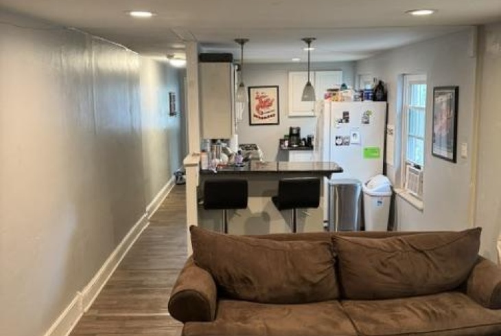 206 S Walnut, West Chester, Pennsylvania 19382, 4 Bedrooms Bedrooms, 0 ,1 BathroomBathrooms,Apartment,For Rent,S Walnut,0,1173